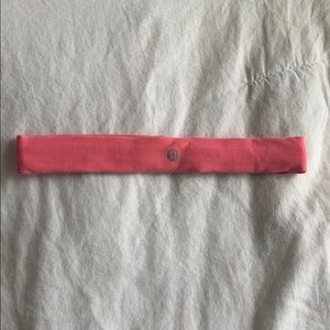 Lululemon headband- great condition